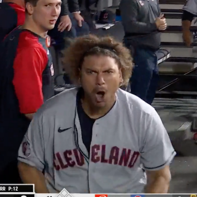 Josh Naylor lost his dang mind after crushing a grand slam in the 9th and a three-run bomb in the 11th to take down the White Sox
