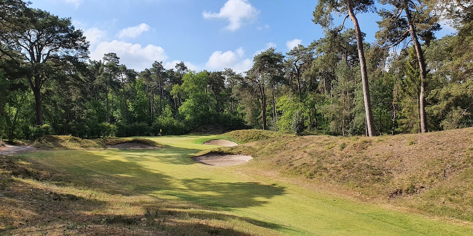 /content/dam/images/golfdigest/fullset/2022/6/utrecht-golfclub-de-pan-tenth-hole.jpg