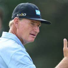 AUCHTERARDER, SCOTLAND - JULY 19: Ernie Els of Republic of South Africa gives a thumbs up at the 18th green prior to The Senior Open Presented by Rolex at The King's Course on July 19, 2022 in Gleneagles, United Kingdom. (Photo by Mark Runnacles/Getty Images)