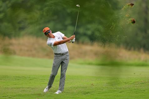 Playing with a new caddie, new putter and house money, Rickie Fowler finds early form in Memphis