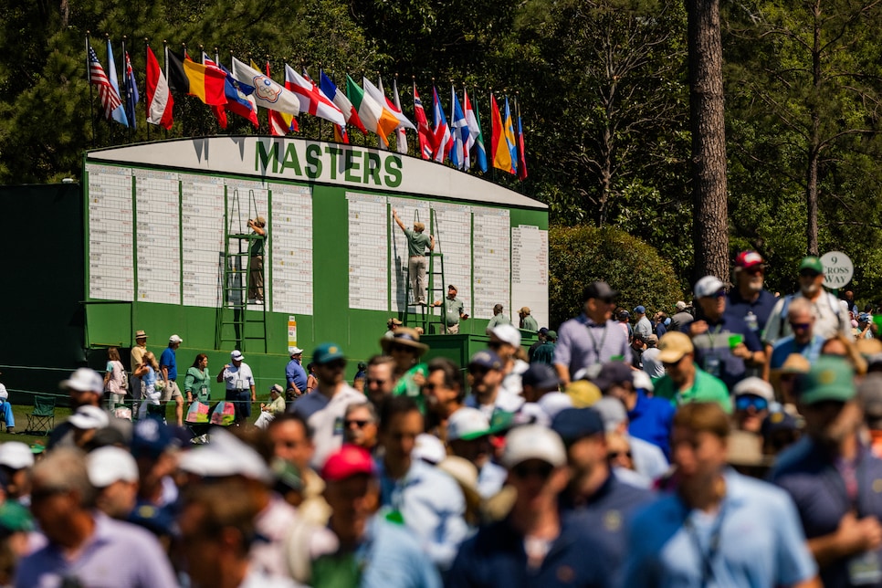 /content/dam/images/golfdigest/fullset/2022/JD_THURSDAY_25MASTERS_040825_3155.jpg