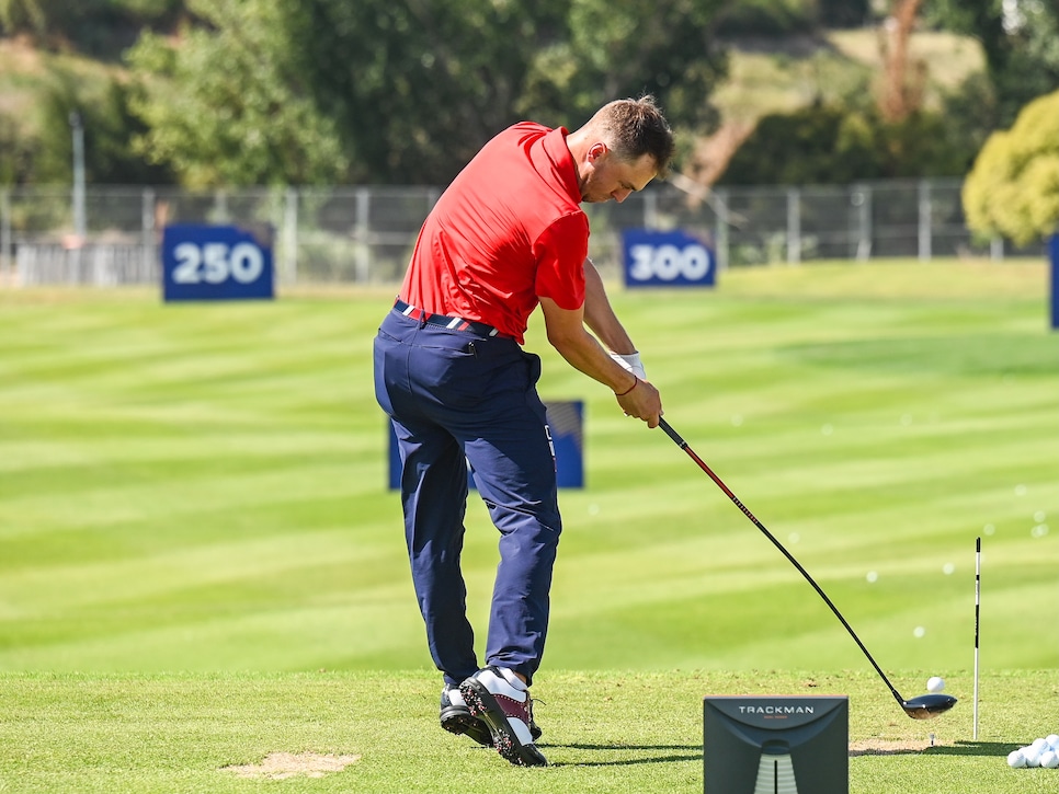 /content/dam/images/golfdigest/fullset/2022/JTDriverImpact-1.jpg