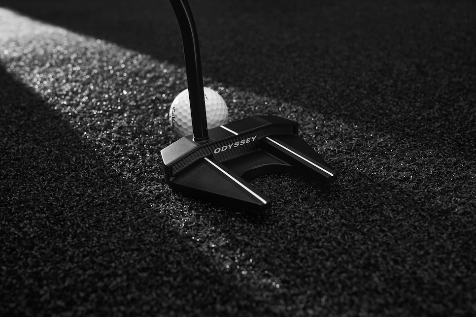 /content/dam/images/golfdigest/fullset/2022/S2S Tri-Hot Black 7 SB.jpeg