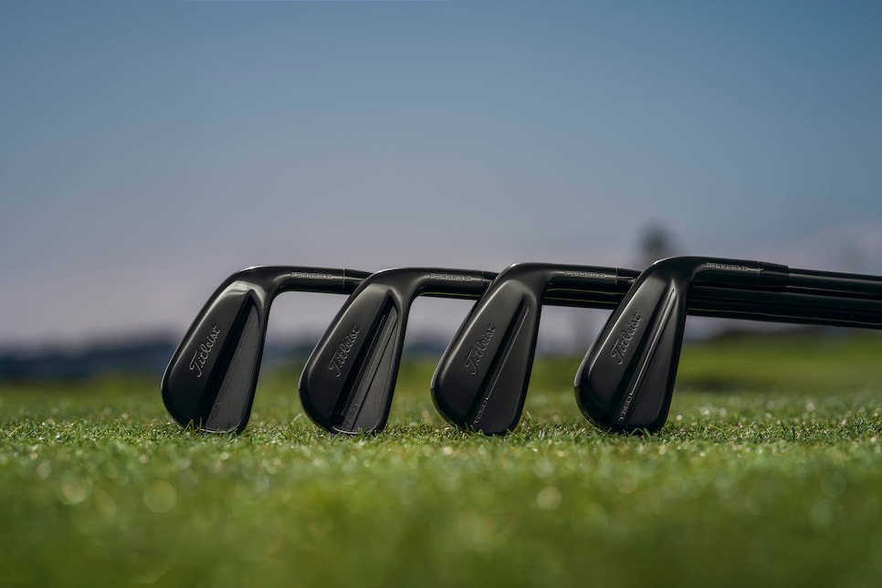 /content/dam/images/golfdigest/fullset/2022/T-Series Black Vapor irons.jpg