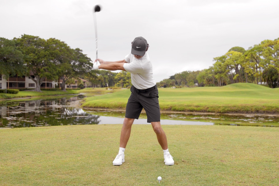 https://www.golfdigest.com/content/dam/images/golfdigest/fullset/2022/clanton33.jpg