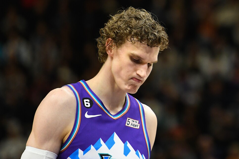 Lauri Markkanen says tanking chatter 'fuels' Jazz, who are off to  surprisingly red-hot start