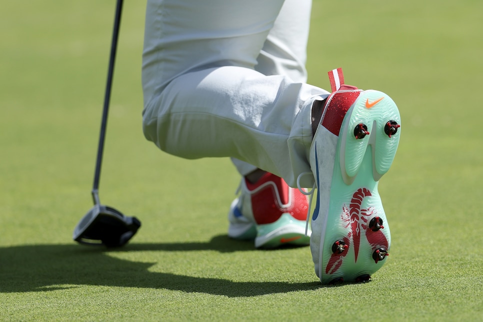 Rory mcilroy cheap nike shoes