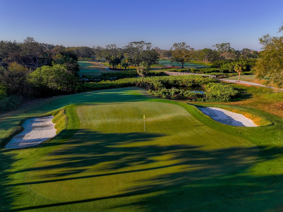 https://www.golfdigest.com/content/dam/images/golfdigest/fullset/2023/1/Dunedin GC-Hole11.jpg
