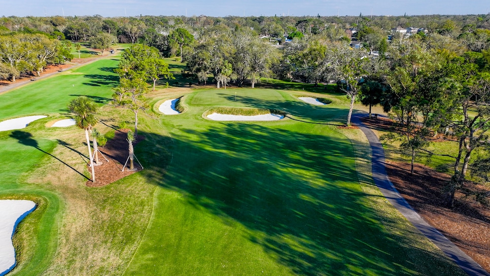https://www.golfdigest.com/content/dam/images/golfdigest/fullset/2023/1/Dunedin GC-Hole6.jpg