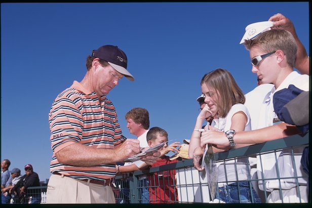 dedicated-tom-watson-fan-reveals-bizarre-valhalla-souvenir-he’s-kept-since-2000-pga-championship