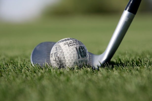 golfer-wins-$100k-on-scratch-off-ticket,-plans-to-‘get-a-new-set-of-irons’-(and-pay-bills-or-whatever)