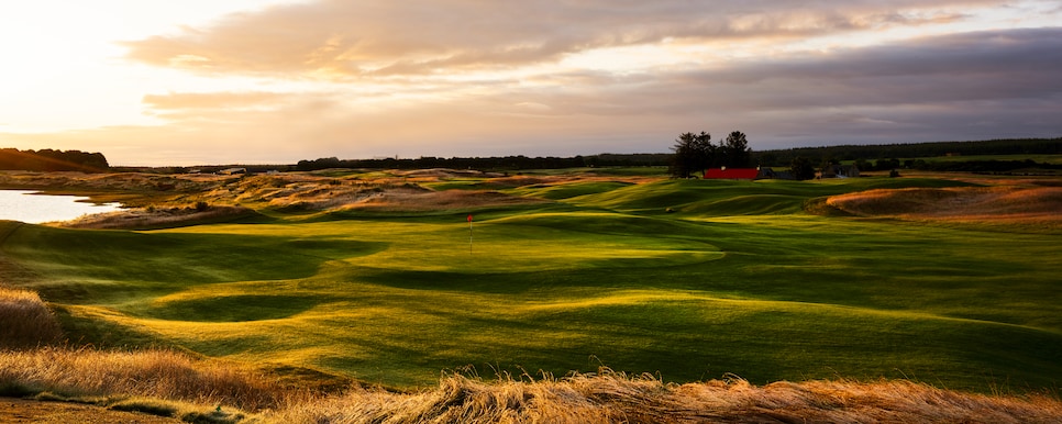 https://www.golfdigest.com/content/dam/images/golfdigest/fullset/2023/1/JHP_8567c.jpg