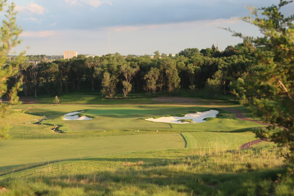 /content/dam/images/golfdigest/fullset/2023/1/Mapleton GC.JPG