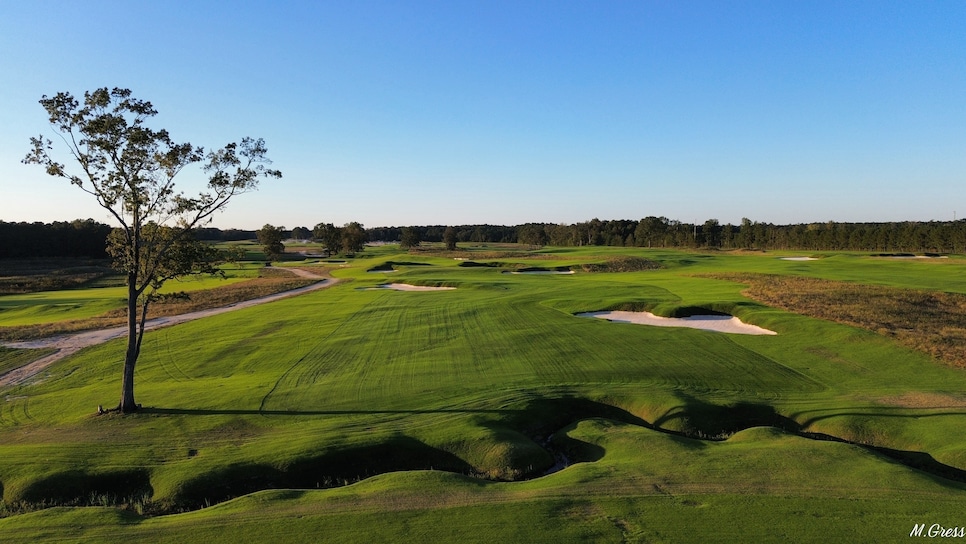 /content/dam/images/golfdigest/fullset/2023/1/Old Sawmill 6 Creek.JPG
