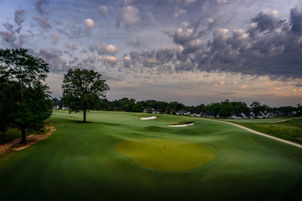 /content/dam/images/golfdigest/fullset/2023/1/Olde Eight OE_10_GRNGT_DR_526 copy.jpg
