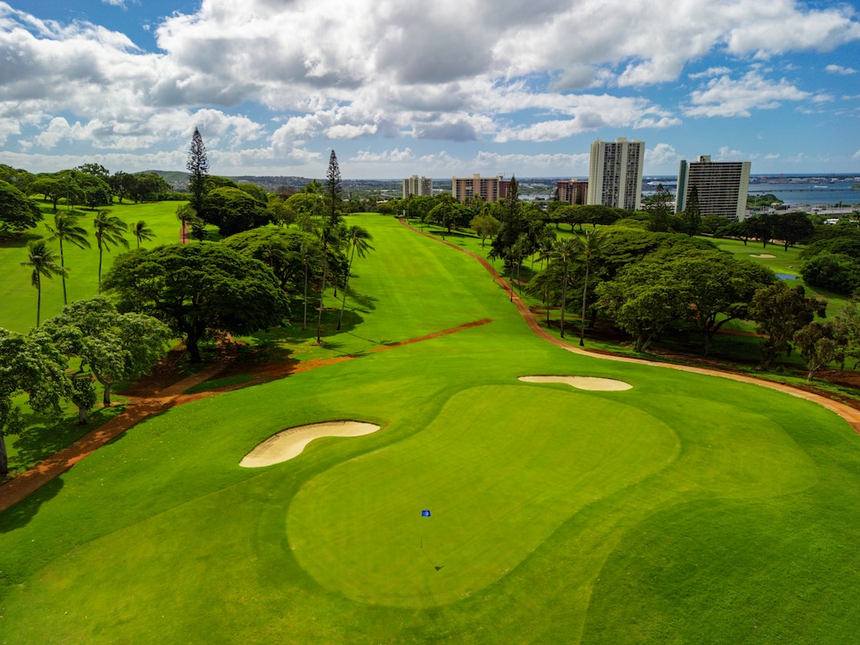 /content/dam/images/golfdigest/fullset/2023/1/Pearl at Kalauao 3.JPG