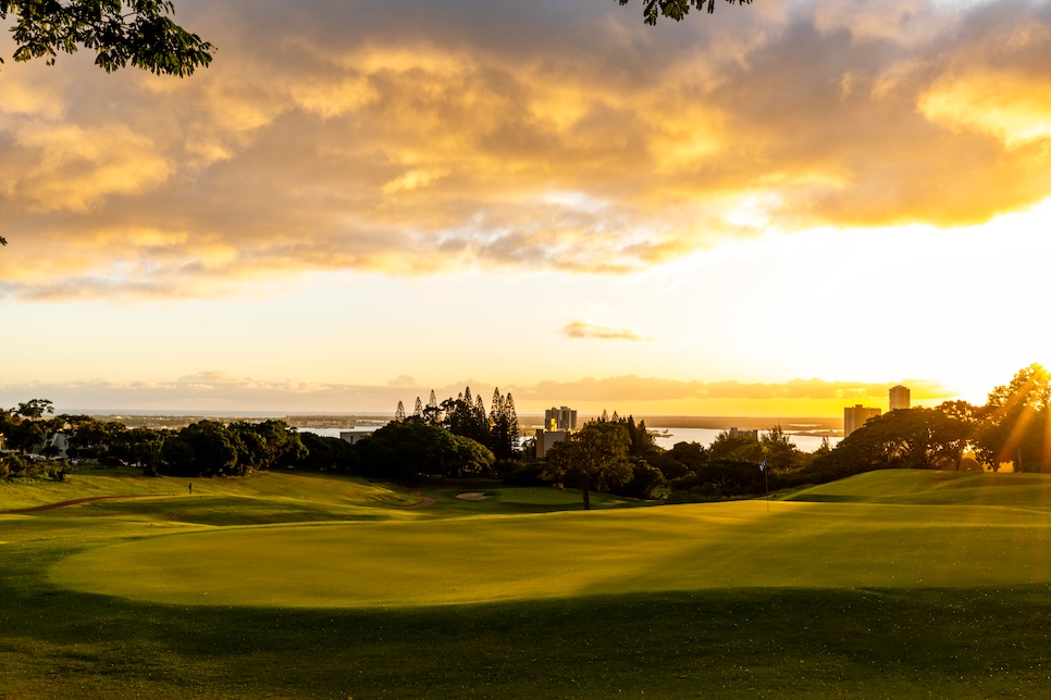 /content/dam/images/golfdigest/fullset/2023/1/Pearl at Kalauao.JPG