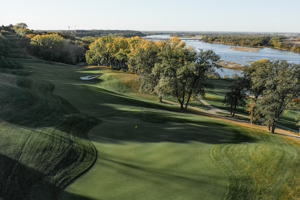 https://www.golfdigest.com/content/dam/images/golfdigest/fullset/2023/1/Quarry Oaks River.JPG