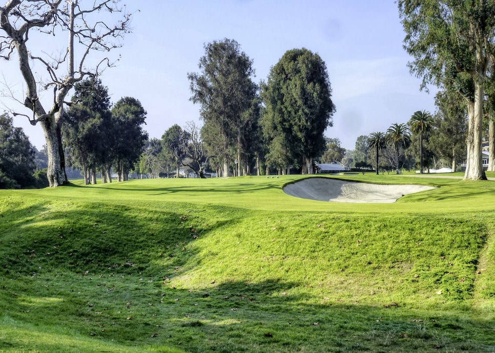 /content/dam/images/golfdigest/fullset/2023/1/Riviera 12 barranca.jpg