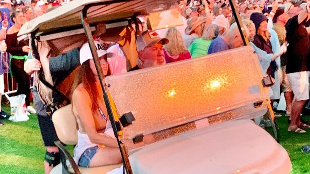 john-daly-pulled-up-to-a-kenny-chesney-concert-in-a-golf-cart,-that’s-it-…-that’s-the-headline