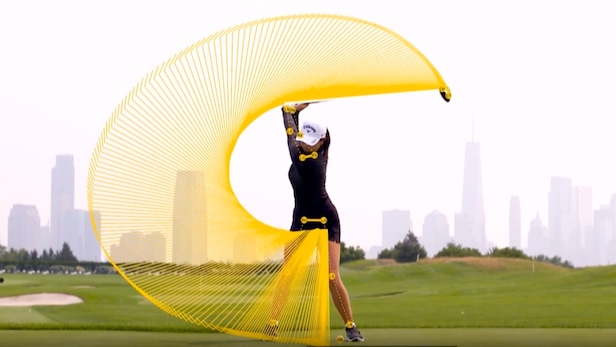 Rose Zhang shows how you can swing smooth and still rip it