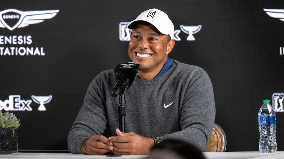 /content/dam/images/golfdigest/fullset/2023/1/tiger-riv-3-jpg.jpg