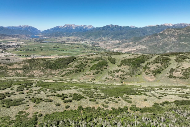 tiger-woods-reveals-plans-for-new-8,000-yard-course-in-utah,-which-includes-a-700-yard-par-5-and-a-nearly-300-yard-par-3-(!)