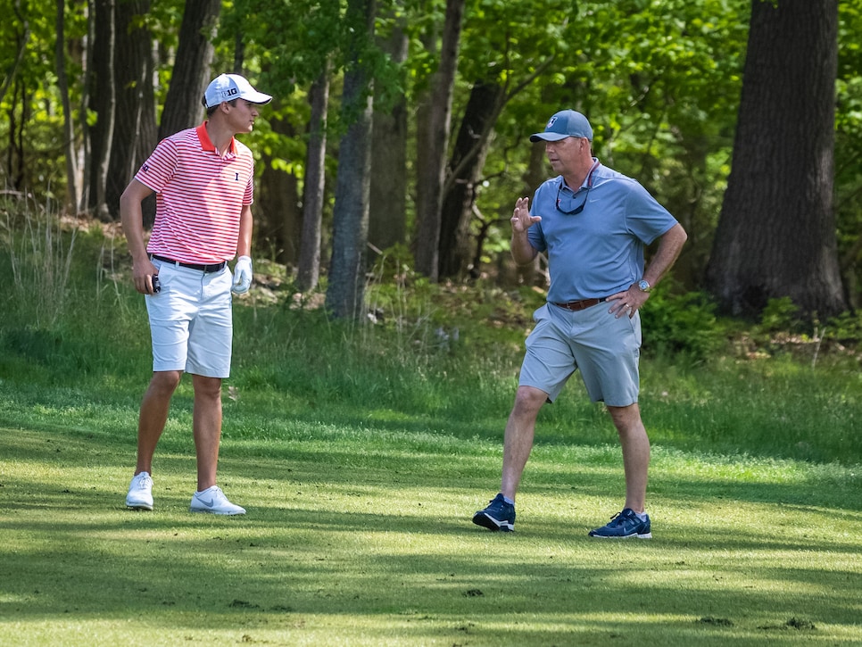 /content/dam/images/golfdigest/fullset/2023/2/adrien-dumont-de-chassart-mike-small-ncaa-regional-2022.jpg