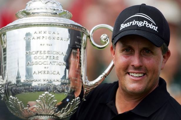 Super-rare Mickelson memorabilia auction could be a good indicator of LIV's popularity | Golf News and Tour Information | GolfDigest.com