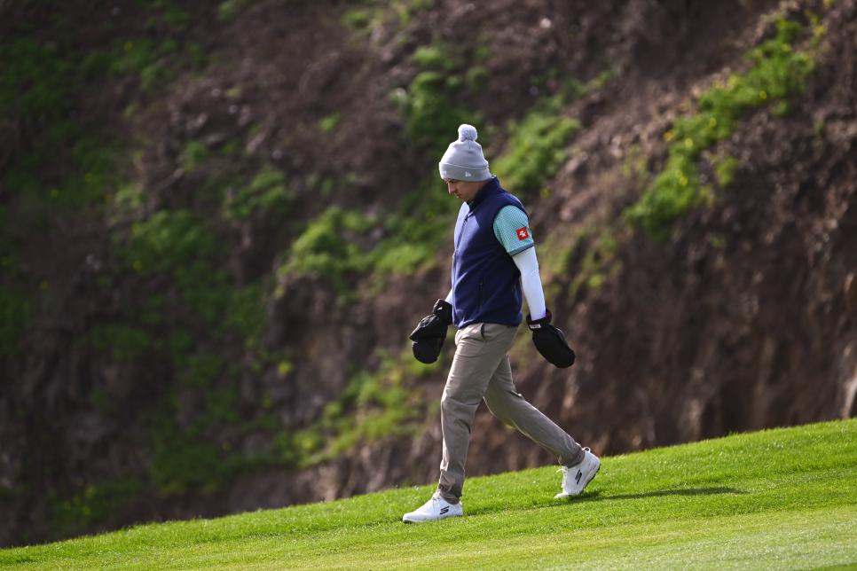 AT&T Pebble Beach Pro-Am suspended due to high winds; Monday finish  expected | Golf News and Tour Information | GolfDigest.com