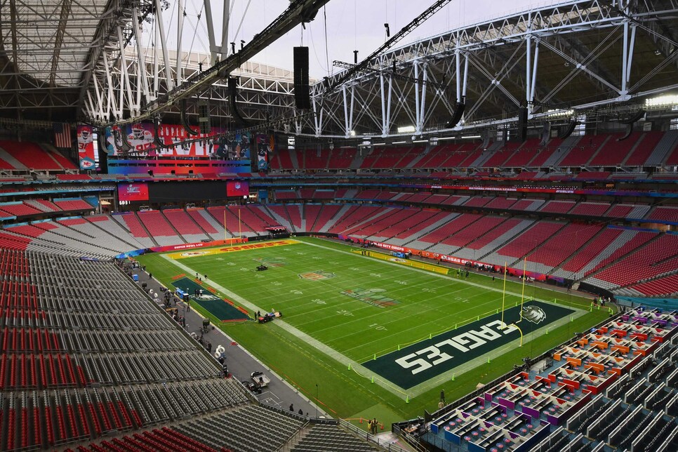 Kansas City Chiefs logo added to State Farm Stadium end zone