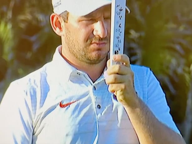 this-is-it,-this-is-the-strangest-pre-round-routine-in-pre-round-routine-history