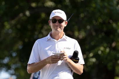 Smylie Kaufman is 'by far the best ever' at this drinking game, according to hockey legend T.J. Oshie