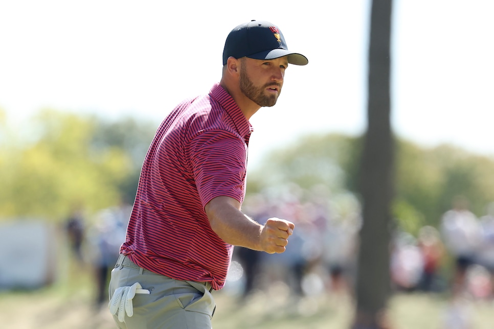 MEDINAH, ILLINOIS - SEPTEMBER 27: Wyndham Clark of the U.S. Team reacts to a putt on the sixth green during Sunday's Singles on day four of the Presidents Cup 2026 at Medinah Country Club on September 27, 2026 in Medinah, Illinois. (Photo by Luke Hales/Getty Images)