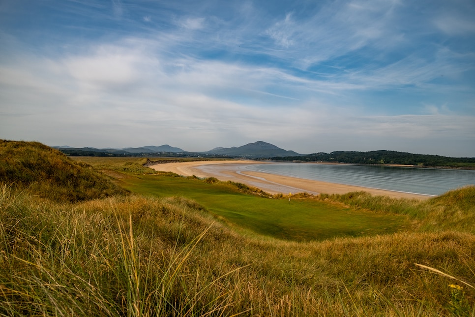 /content/dam/images/golfdigest/fullset/2023/3/St Patrick's Links - ireland - rosapenna - Hole 14 - 5 - July 22, 2021 1.jpg