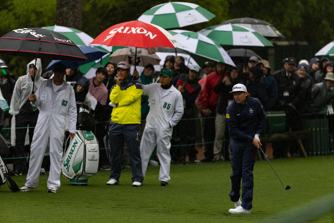 2023 Masters: Rain, wind and cold temps make for great Saturday photos