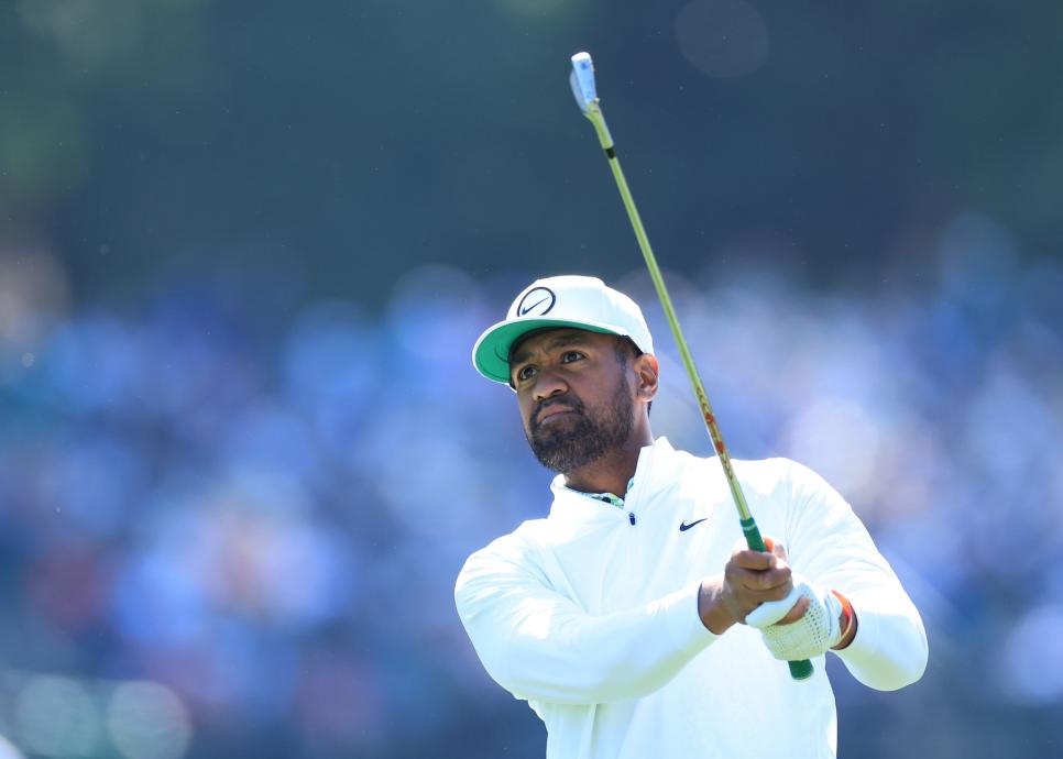 AUGUSTA, GEORGIA - APRIL 09: Tony Finau of The United States plays his second shot on the 17th hole during the final round of the 2023 Masters Tournament at Augusta National Golf Club on April 09, 2023 in Augusta, Georgia. (Photo by David Cannon/Getty Images)