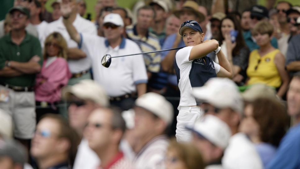 FT. WORTH, TX - MAY 22:  Annika Sorenstam hits a shot during the Bank of America Colonial at the Colonial Country Club on May 22, 2003 in Ft. Worth, Texas.  (Photo by Andy Lyons/Getty Images)