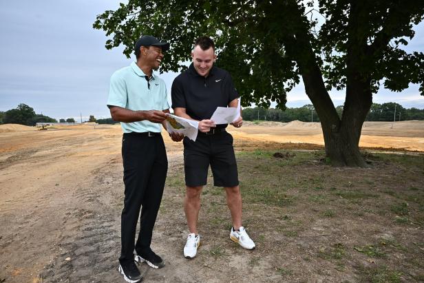 NEW GOLF COURSE ⛳️ MLB All-Star Mike Trout and Tiger Woods are