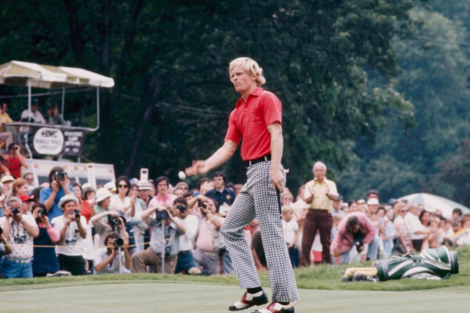Oakmont, PA - 1973: Johnny Miller competing in the 1973 US Open, at the Oakmont Country Club. (Photo by Ken Regan /American Broadcasting Companies via Getty Images)