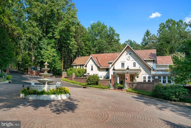 Get a peek inside Al Capone’s former house across the street from Pine ...