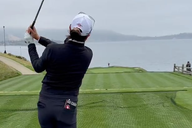 this-video-of-rose-zhang’s-tee-magically-flipping-back-into-her-pocket-at-pebble-beach-broke-the-internet-this-weekend