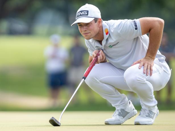 Ignoring science, pro suffers a brutal rejection when his putt clanks off flagstick | Golf News and Tour Information