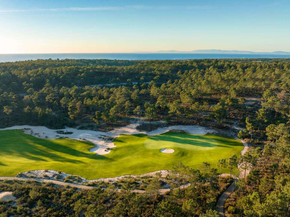 https://www.golfdigest.com/content/dam/images/golfdigest/fullset/2024/1/portugal-dunas-golf-course-david-mclay-kidd.jpg