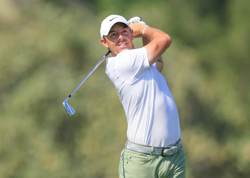 DUBAI, UNITED ARAB EMIRATES - JANUARY 21: Rory McIlroy of Northern Ireland plays his second shot on the third hole during the final round of the Hero Dubai Desert Classic on The Majlis Course at The Emirates Golf Club on January 21, 2024 in Dubai, United Arab Emirates. (Photo by David Cannon/Getty Images)