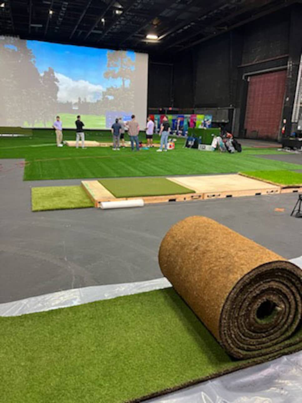 https://www.golfdigest.com/content/dam/images/golfdigest/fullset/2024/11/tgl-tahoma-31-roll-in-stage-19.jpg