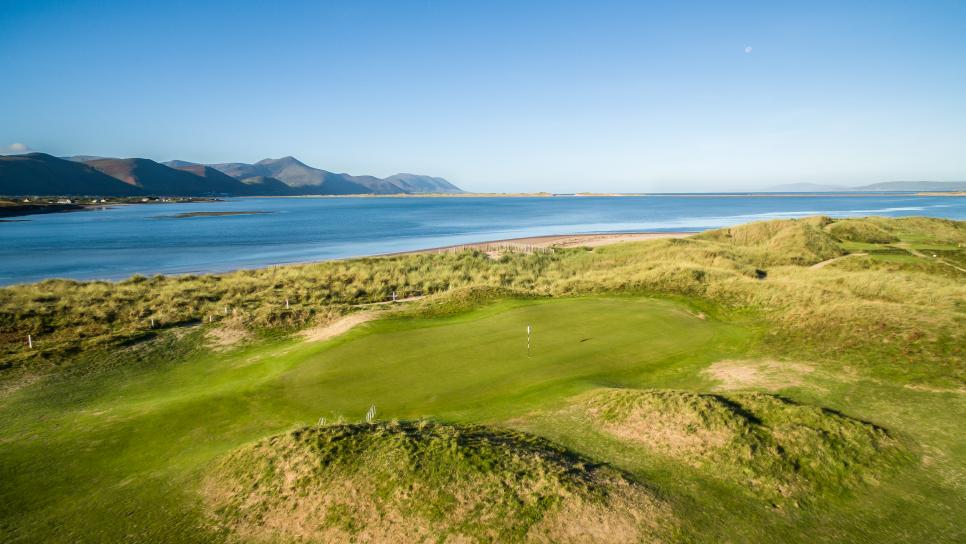 https://www.golfdigest.com/content/dam/images/golfdigest/fullset/2024/2/Dooks-golf-club-5-Ireland-Story.jpg