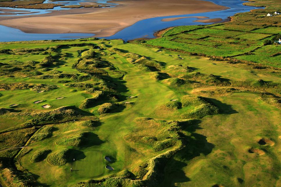 https://www.golfdigest.com/content/dam/images/golfdigest/fullset/2024/2/Waterville-golf-links-1-Ireland-Story.jpg