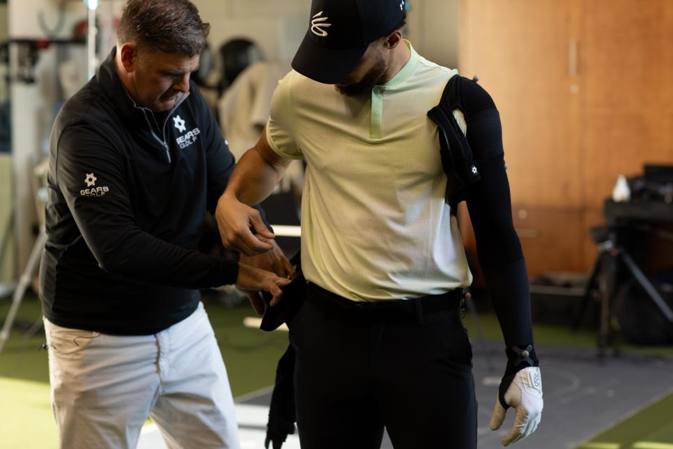 How Stephen Curry’s swing measures up to a tour player’s – Australian Golf Digest