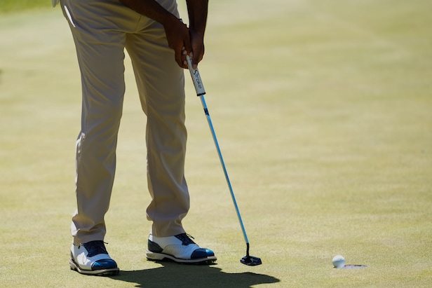 watch-anirban-lahiri-miss-two-foot-par-putt-to-win-liv-golf-event-in-spain